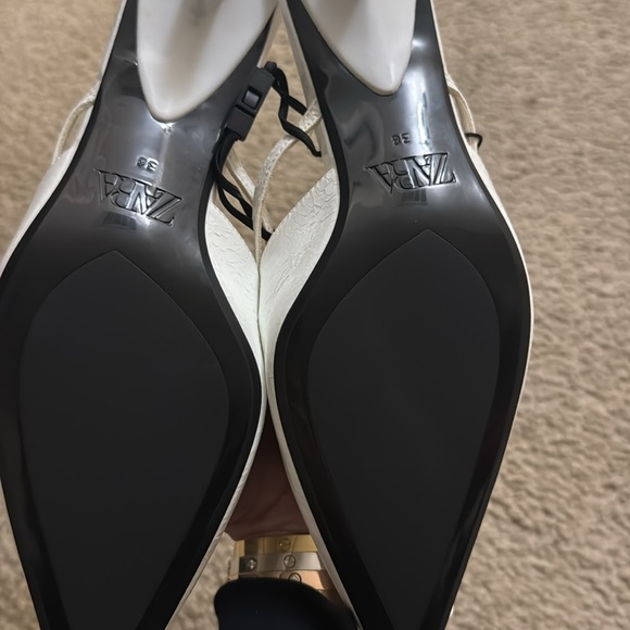 Zara Women's White Pointed-Toe Mules - Picture 3 of 4